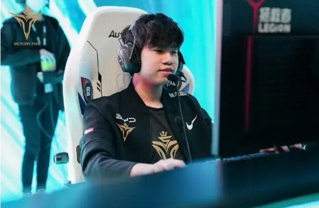 单极具含金 单极具含金