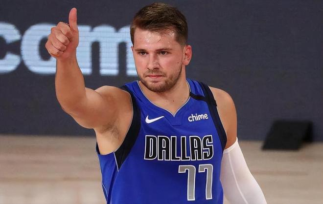 训练场的亮 训练场的亮